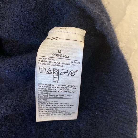 Beautiful navy collared Banana Republic sweater - Picture 6 of 8